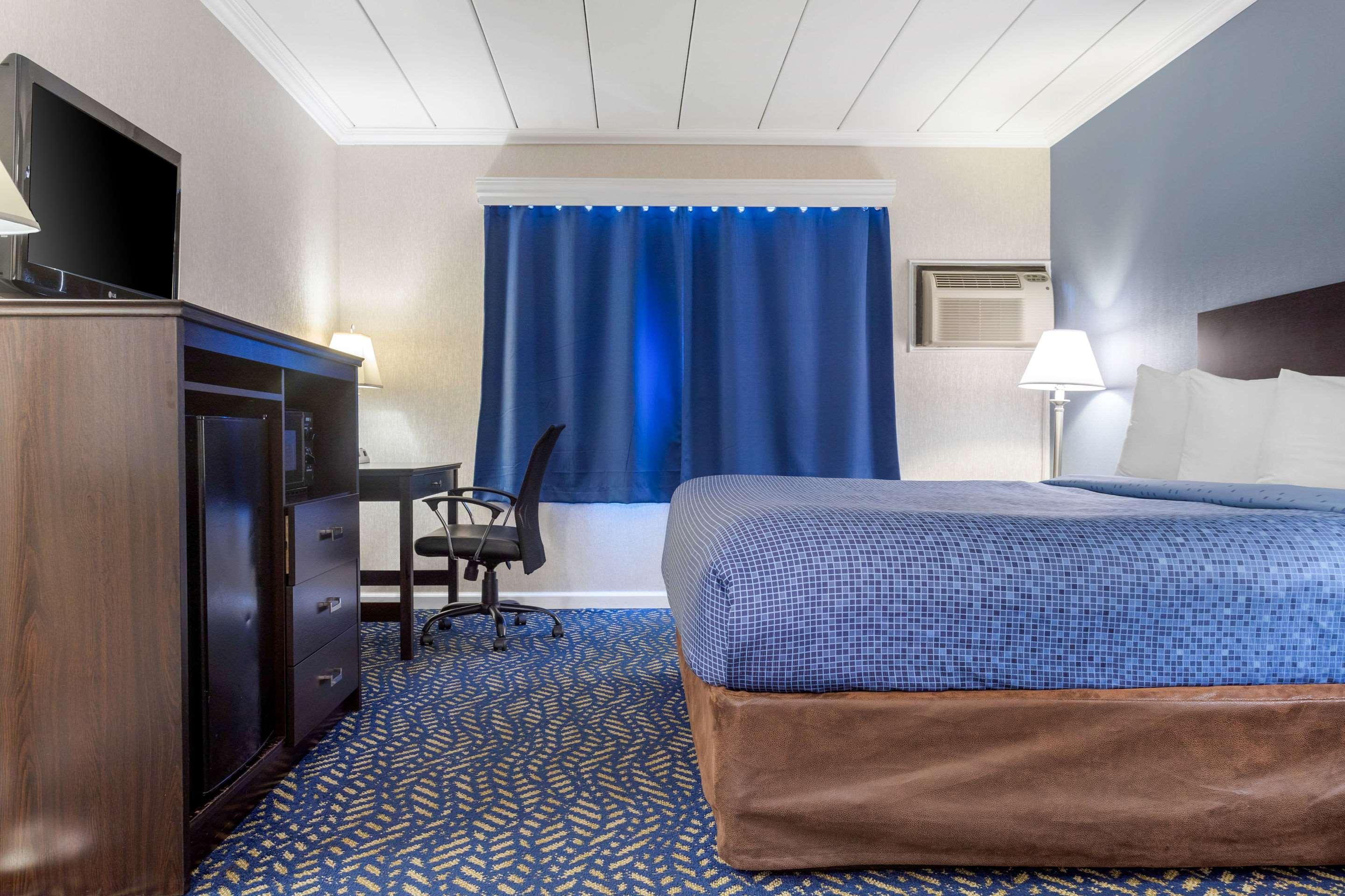 Econo Lodge Hicksville Eksteriør billede
