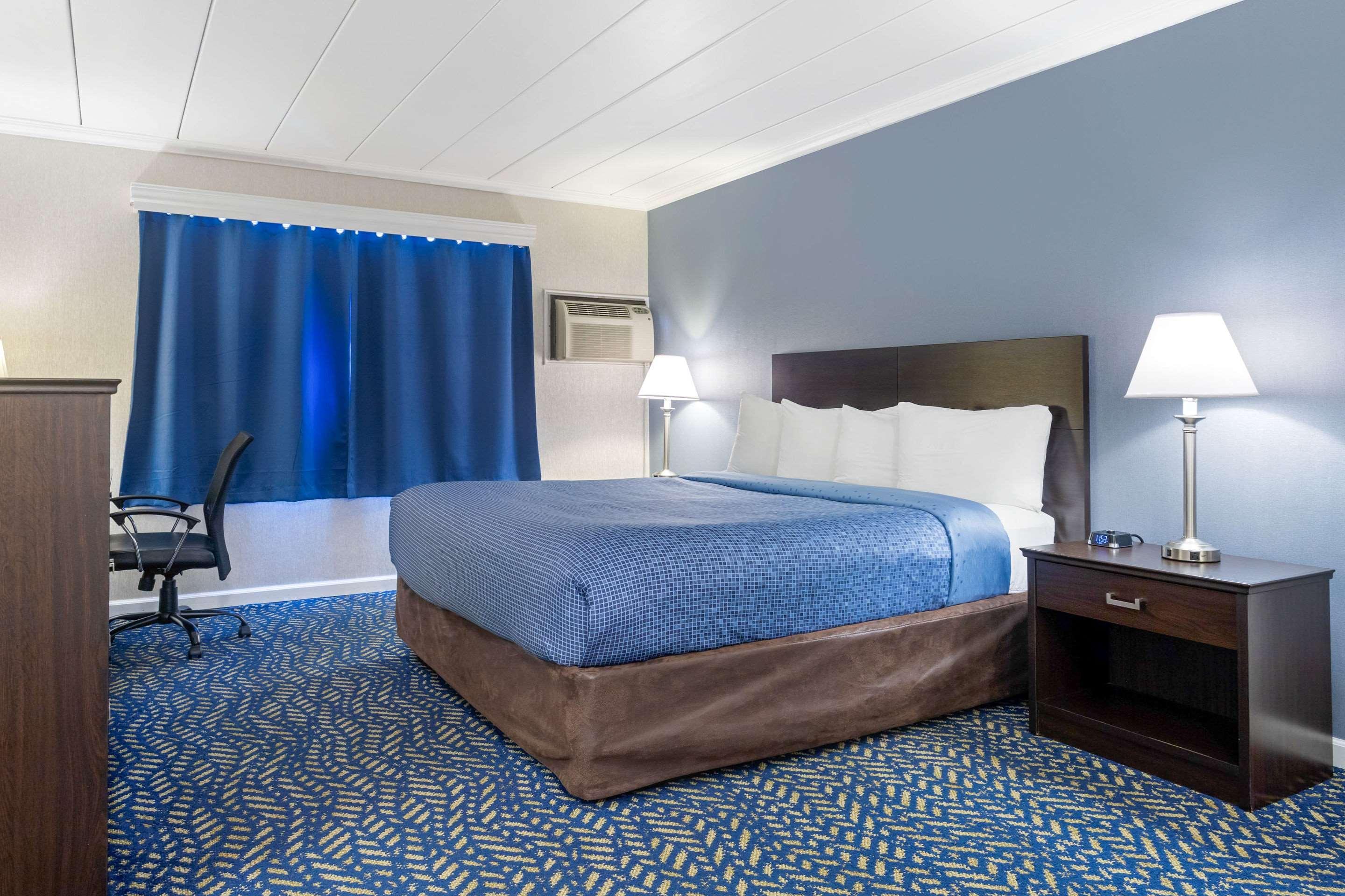 Econo Lodge Hicksville Eksteriør billede